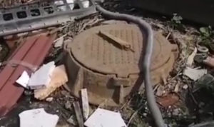 В Миассе центральный водопровод оказался под мусорными завалами