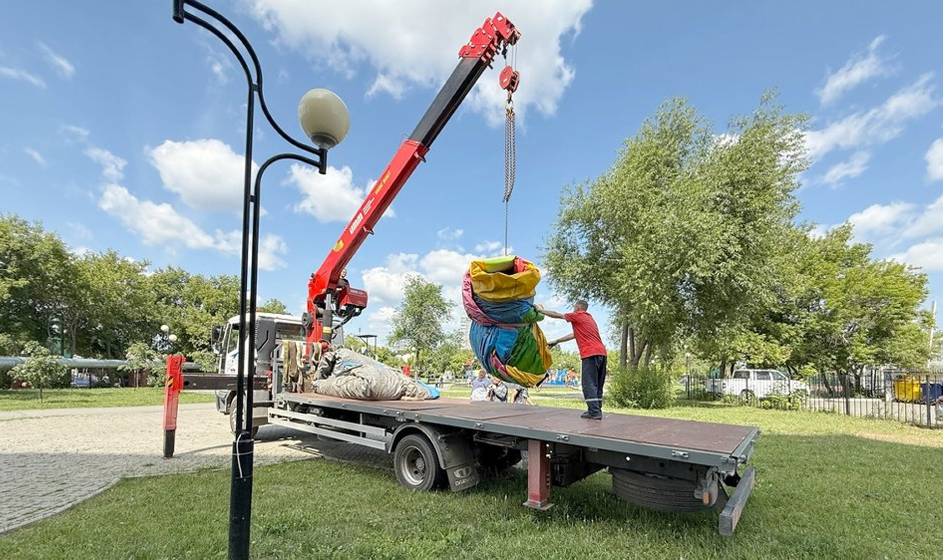 В Челябинске демонтировали опасные батуты