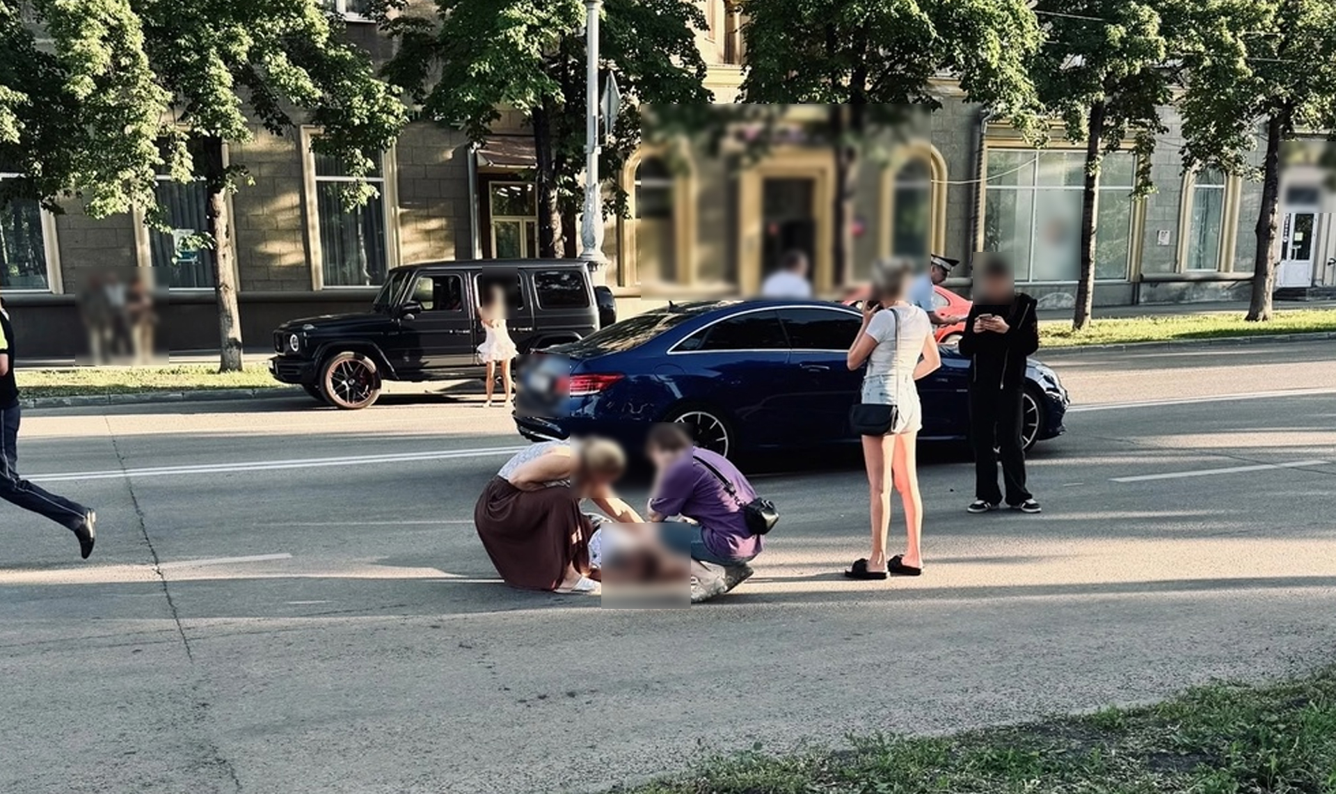 «Мерседес» сбил ребенка