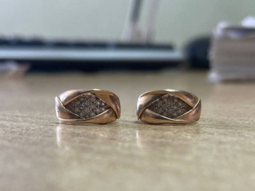 В Миассе полицейские вернули женщине её украденные золотые серьги