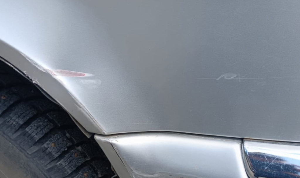 Поцарапал и уехал! Полиция ищет очевидцев ДТП