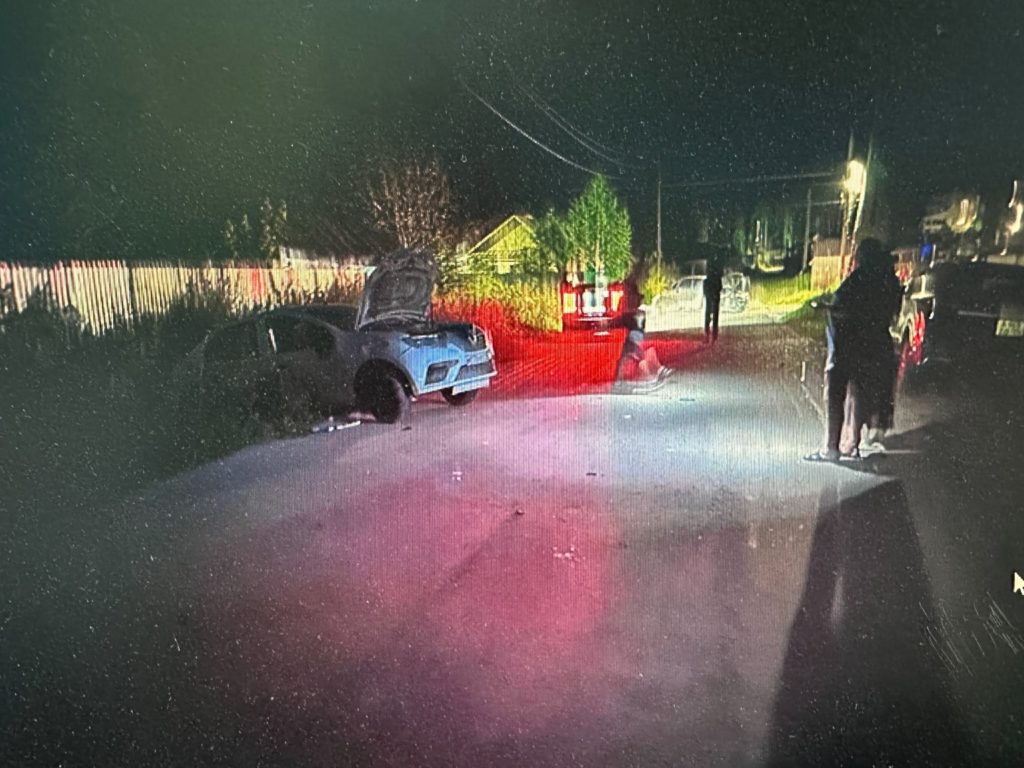 Пострадал один человек. Столкнулись две машины в миасском поселке Тургояк