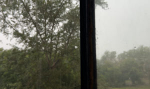 в Челябинске начался ливень