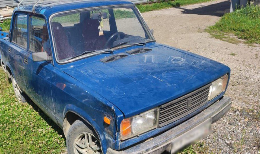 Автомеханик решил угнать "ласточку" клиента