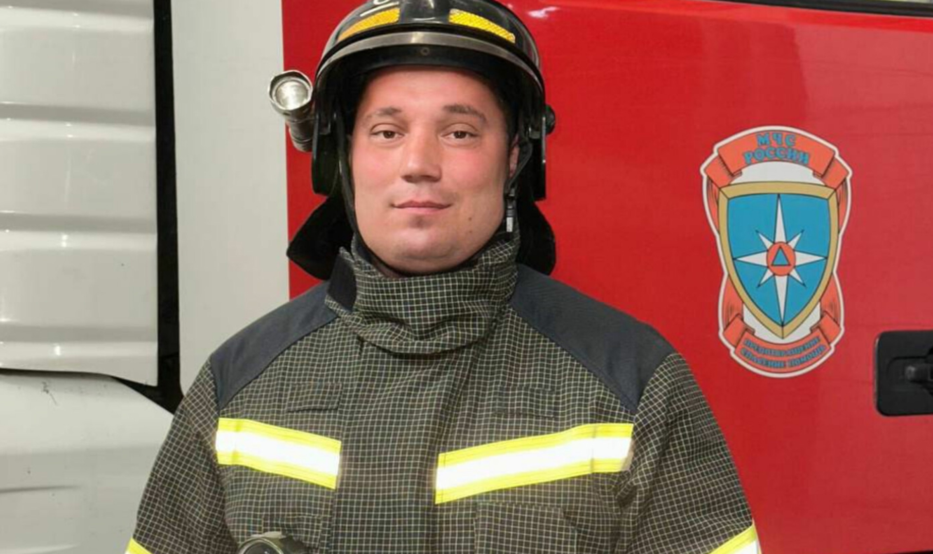 У него уже есть медаль и он не любит рутинную работу! МЧСники рассказали о пожарном, который реанимировал кошку