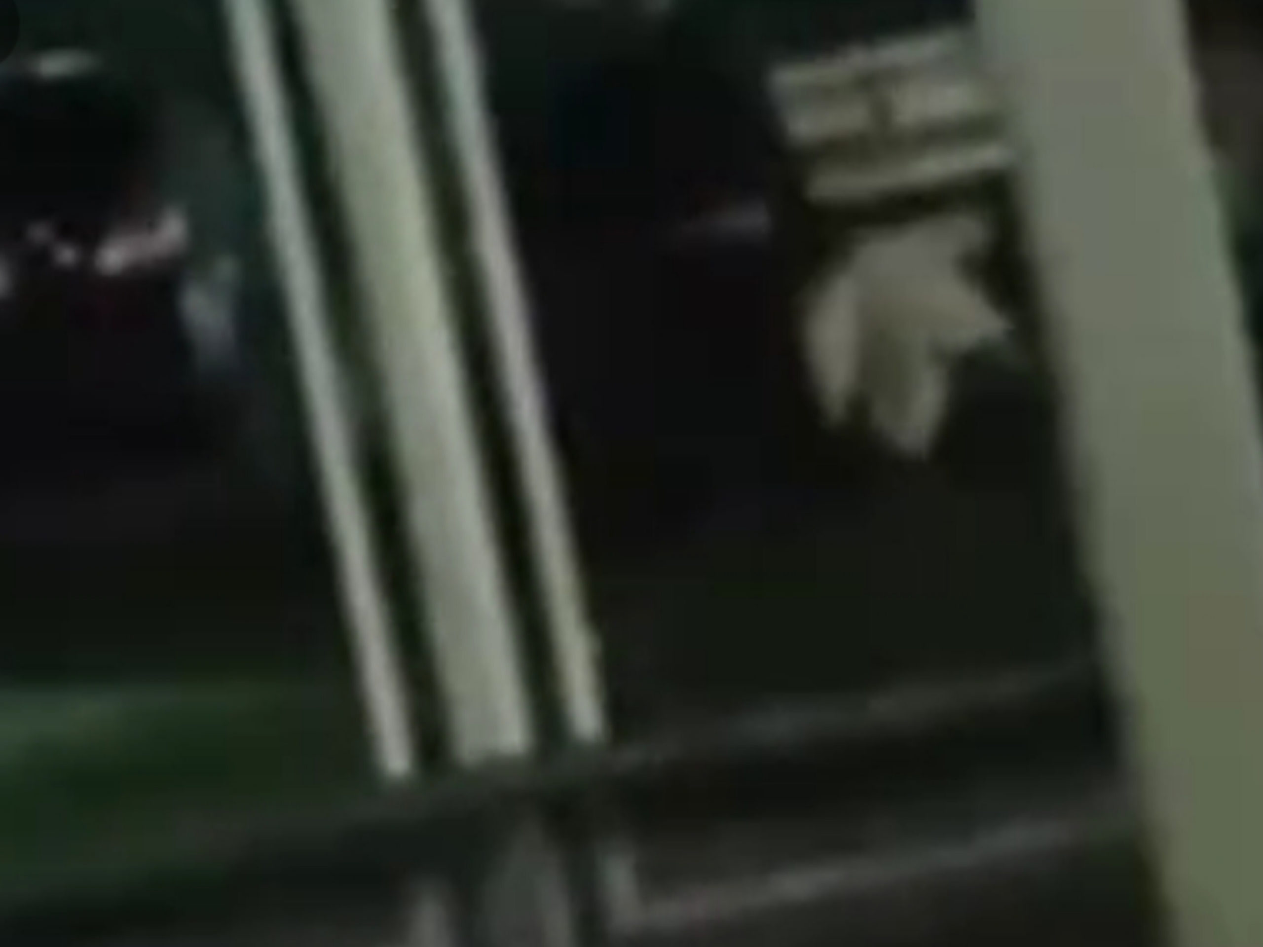 Поставили на колени у всех на глазах и стали бить