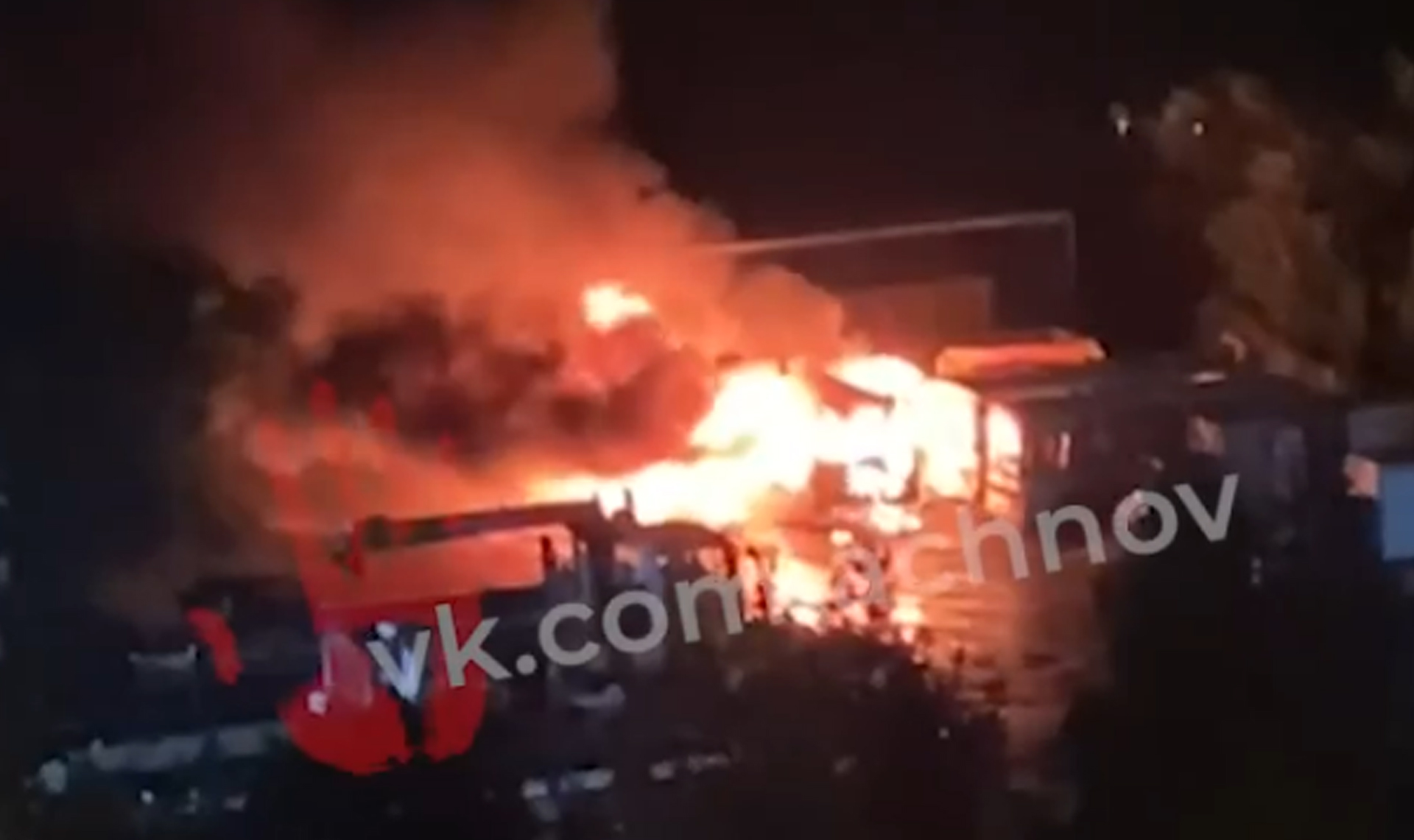 Автобус сгорел в Челябинске