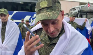 Трое южноуральцев вернулись домой из украинского плена