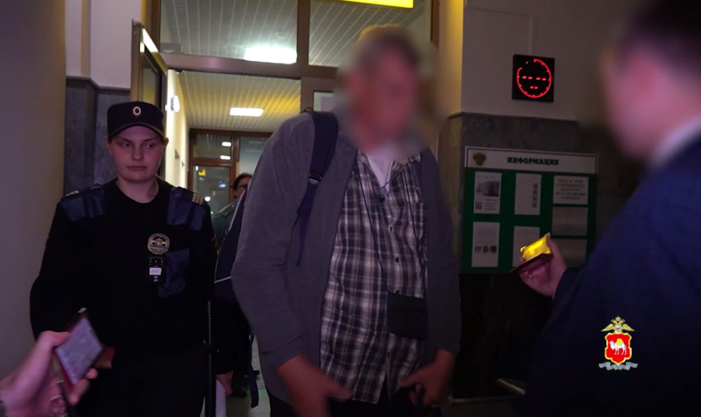 В аэропорту Челябинска силовики встретили экс-замгубернатора Александра Уфимцева