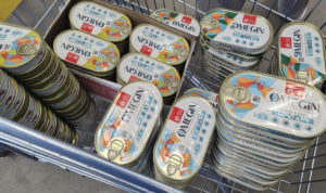 Россельхознадзор нашел в сотне южноуральских магазинов 4,5 тонны фальсифицированных рыбных консервов