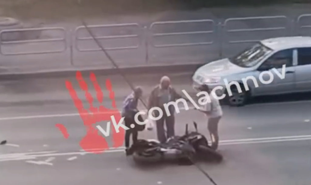 В Челябинске произошло ДТП с мотоциклисткой