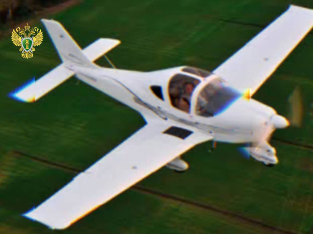 Южноуральского пилота наказали за полёт без документов