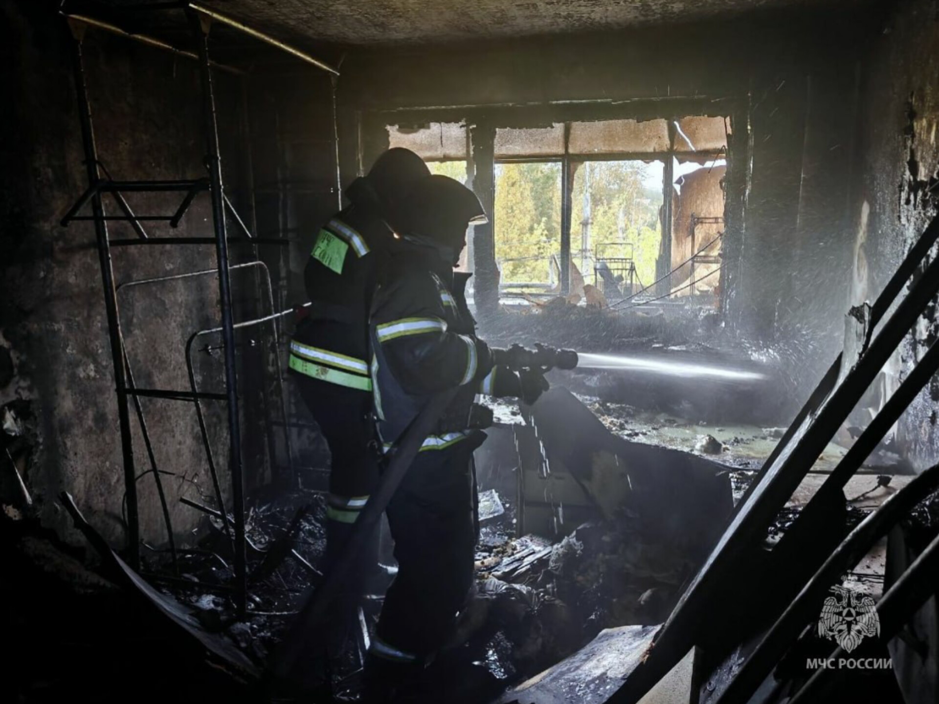 В Каслях на улице Декабристов произошел пожар