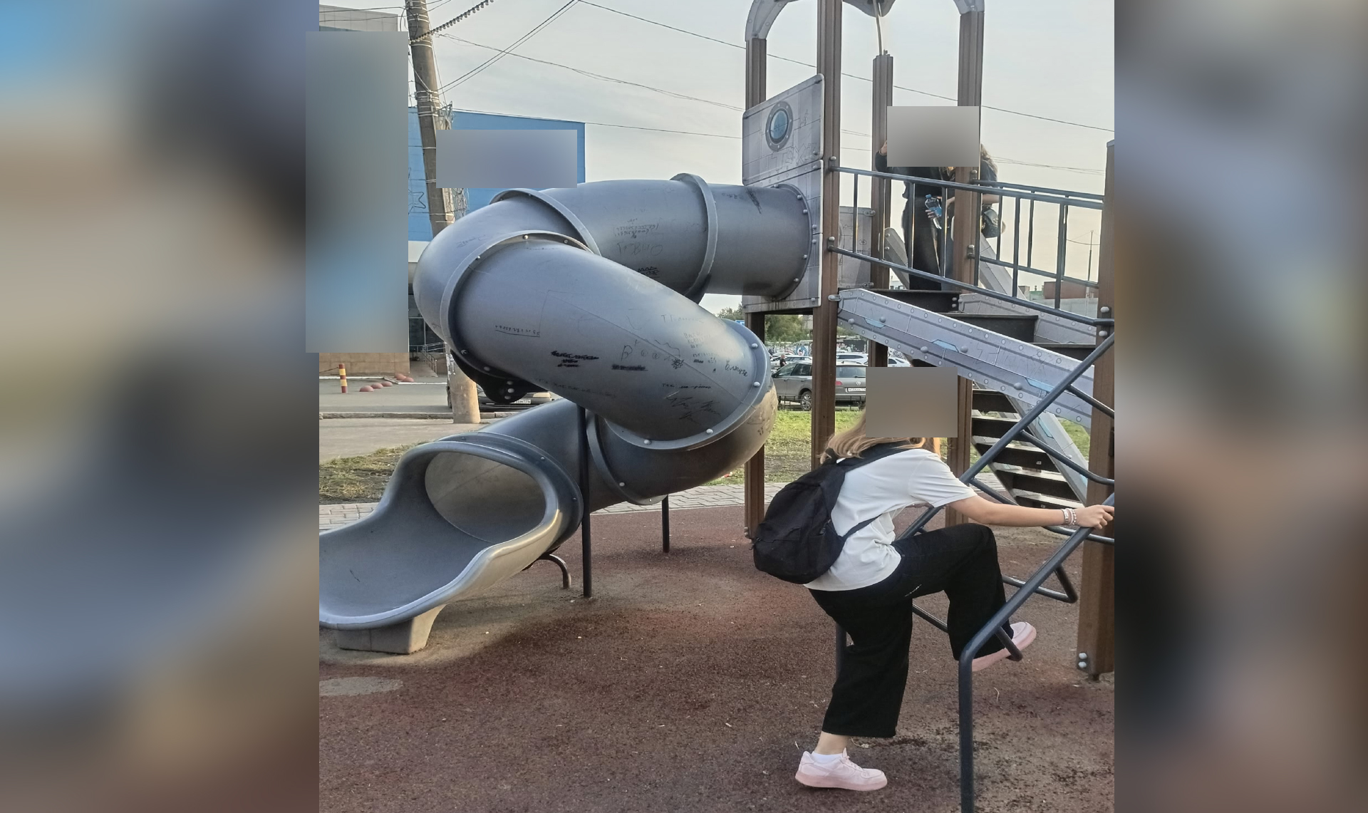 Копейчане гадают из-за чего в упадническое состояние пришла недавно установленная площадка