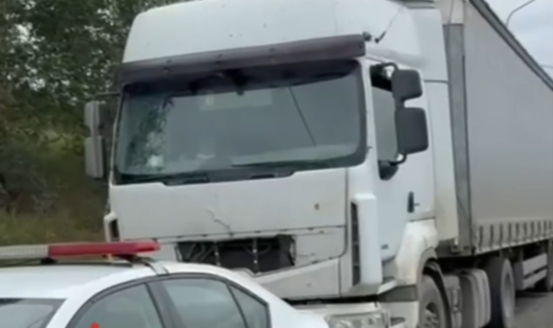 На работу в любом состоянии? В Челябинской области поймали пьяного водителя грузовика