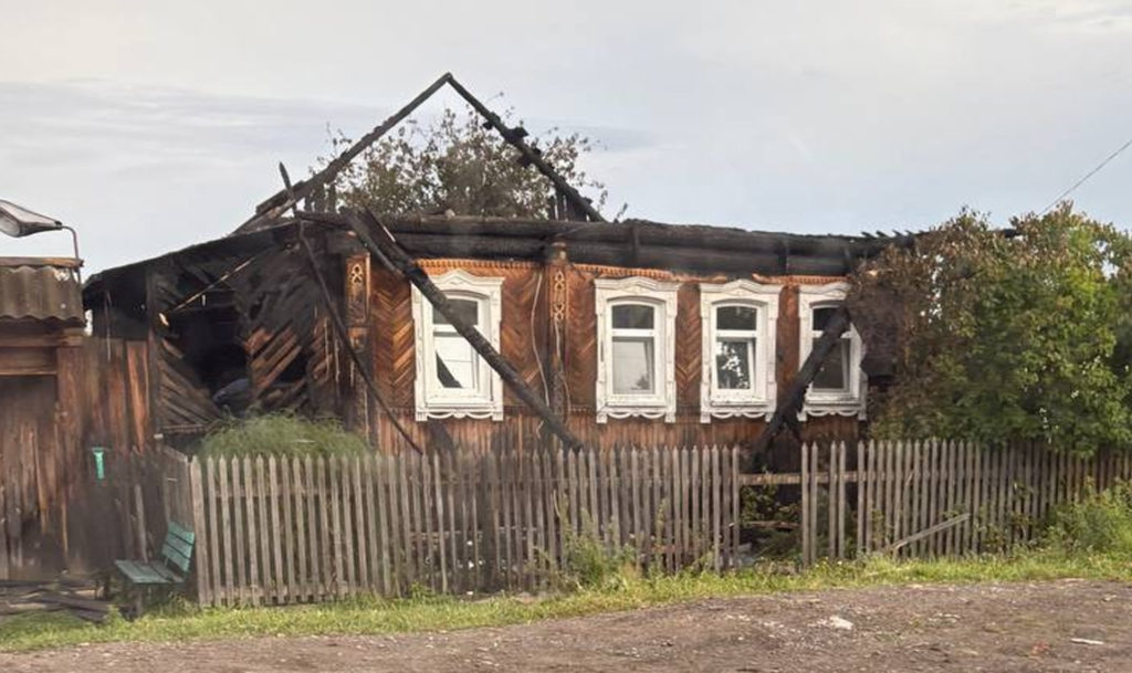 Крыши над головой, в прямом смысле слова, лишились жители Катав-Ивановска