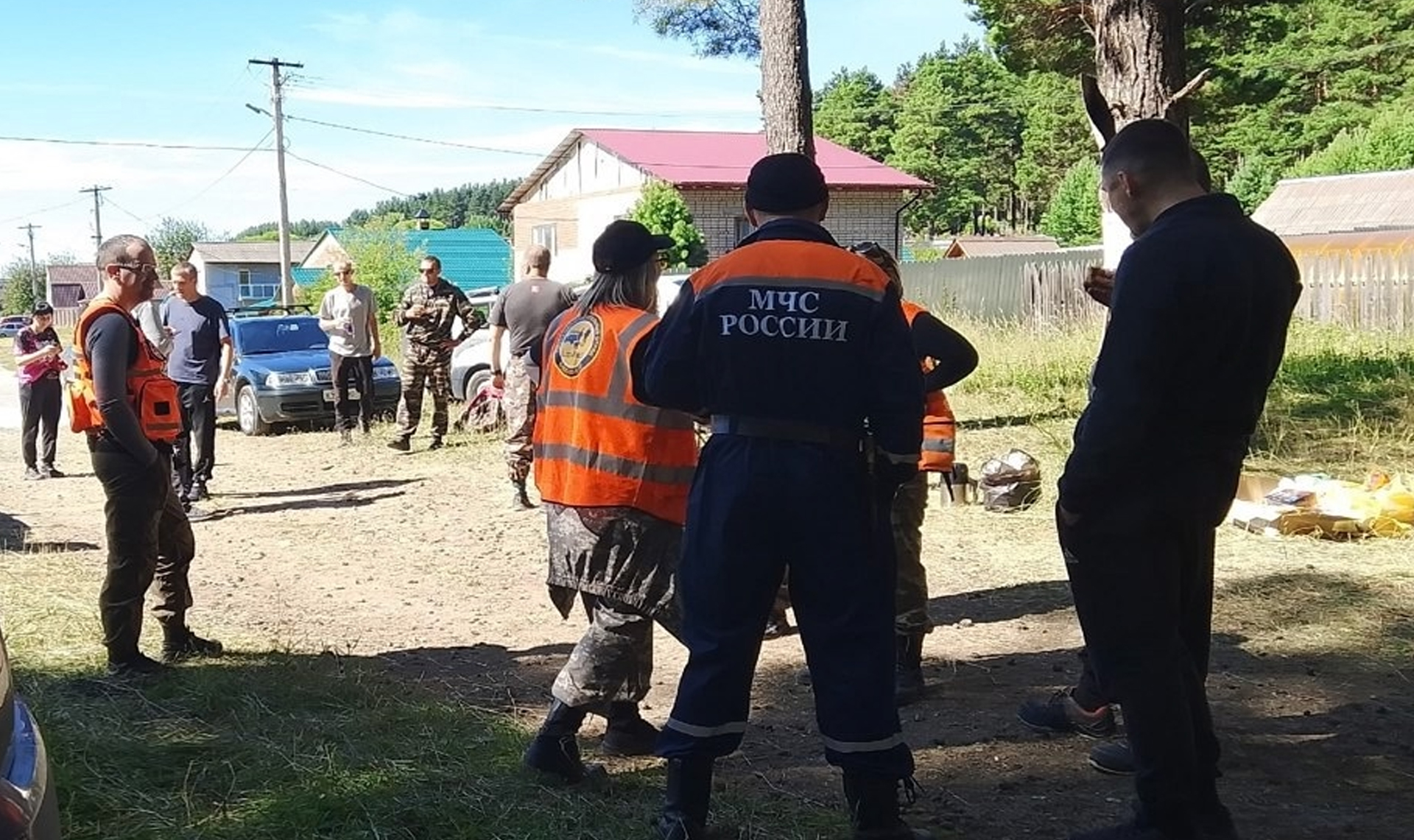 Появились фото с поисков южноуральца, который пропал на неделю, уйдя на пару минут за ягодами