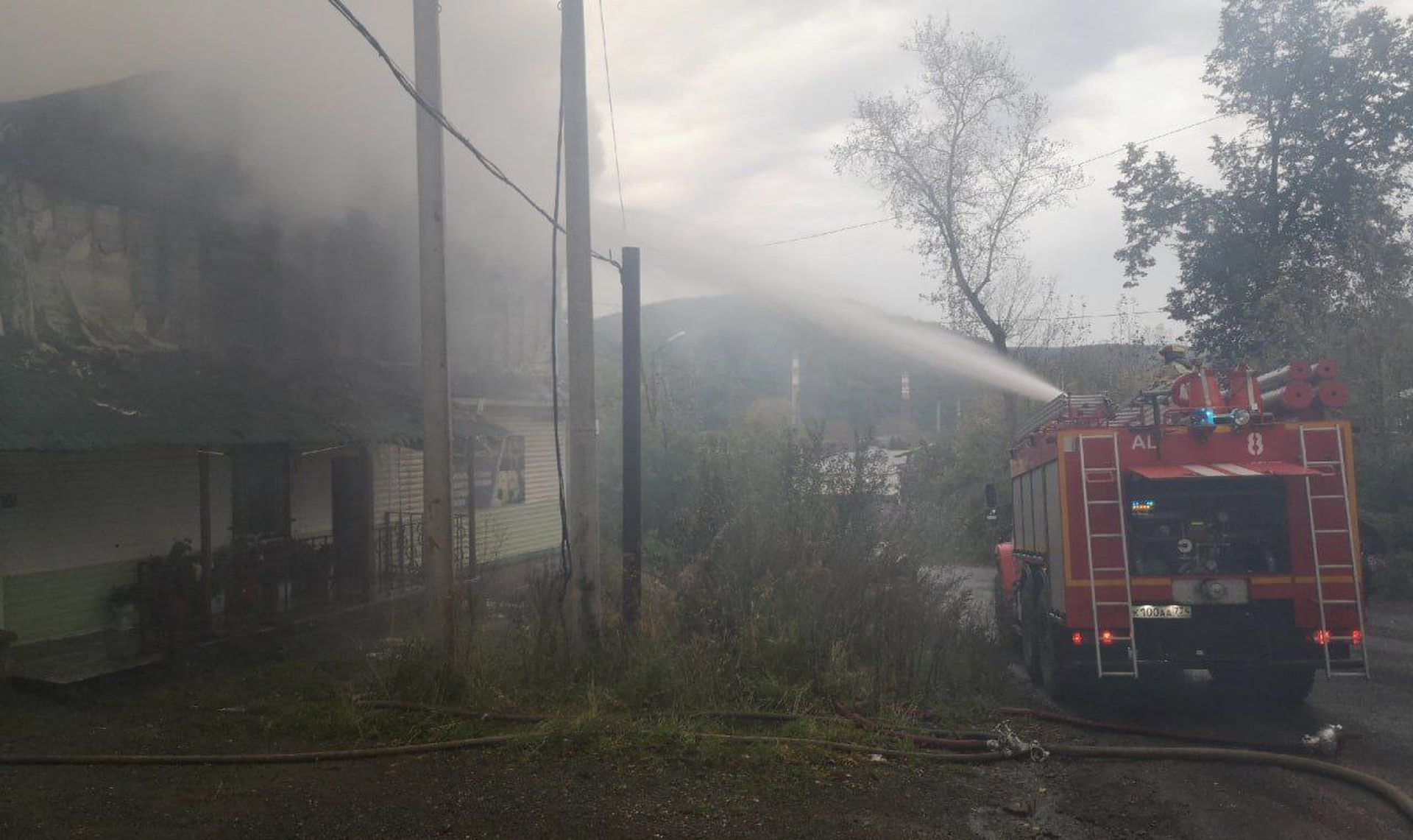 В Златоусте случился пожар на предприятии по переработке отходов