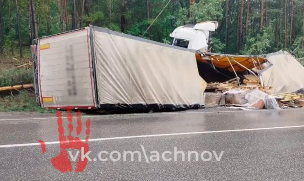 Стало известно, где обнаружили дальнобойщика, машину которого нашли разбитой в Челябинской области