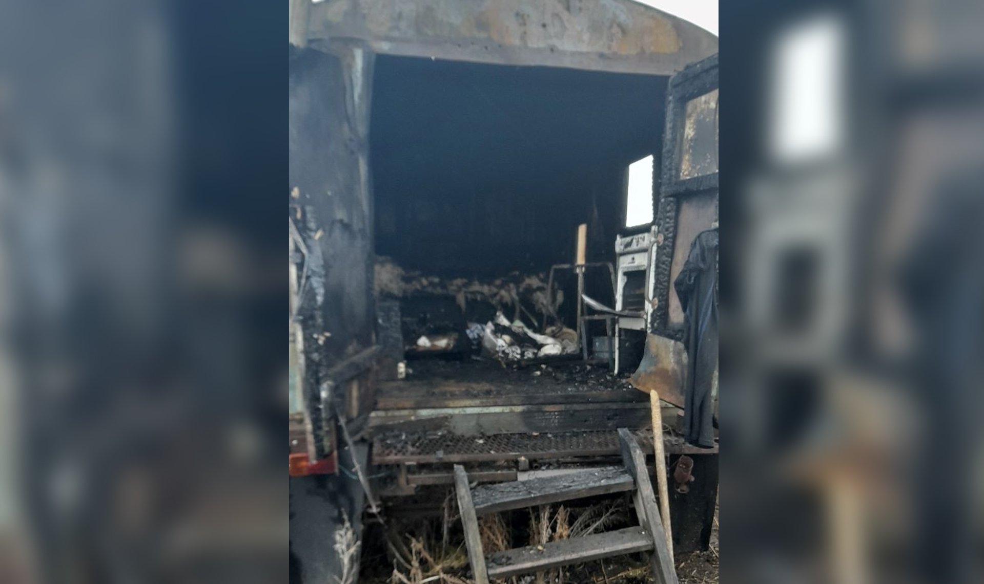 Прицеп-вагон вспыхнул в селе Красносельское Увельского района