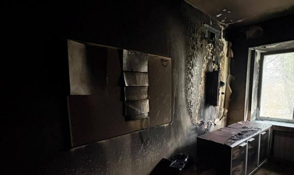 МЧСники рассказали о пожаре в одном из офисных зданий Челябинска