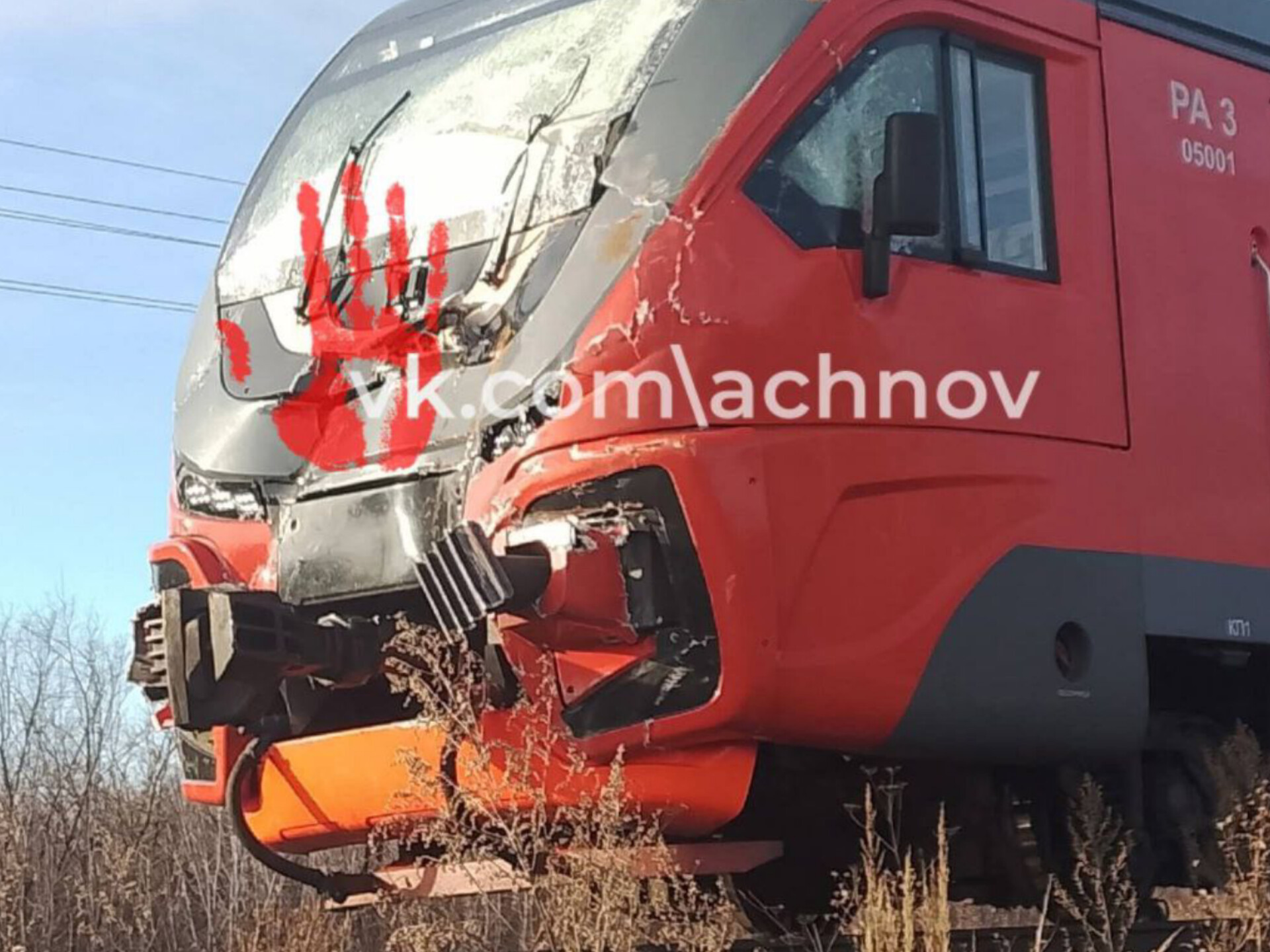 СРОЧНО. Пассажирский поезд протаранил мусоровоз под Челябинском. Есть пострадавшие