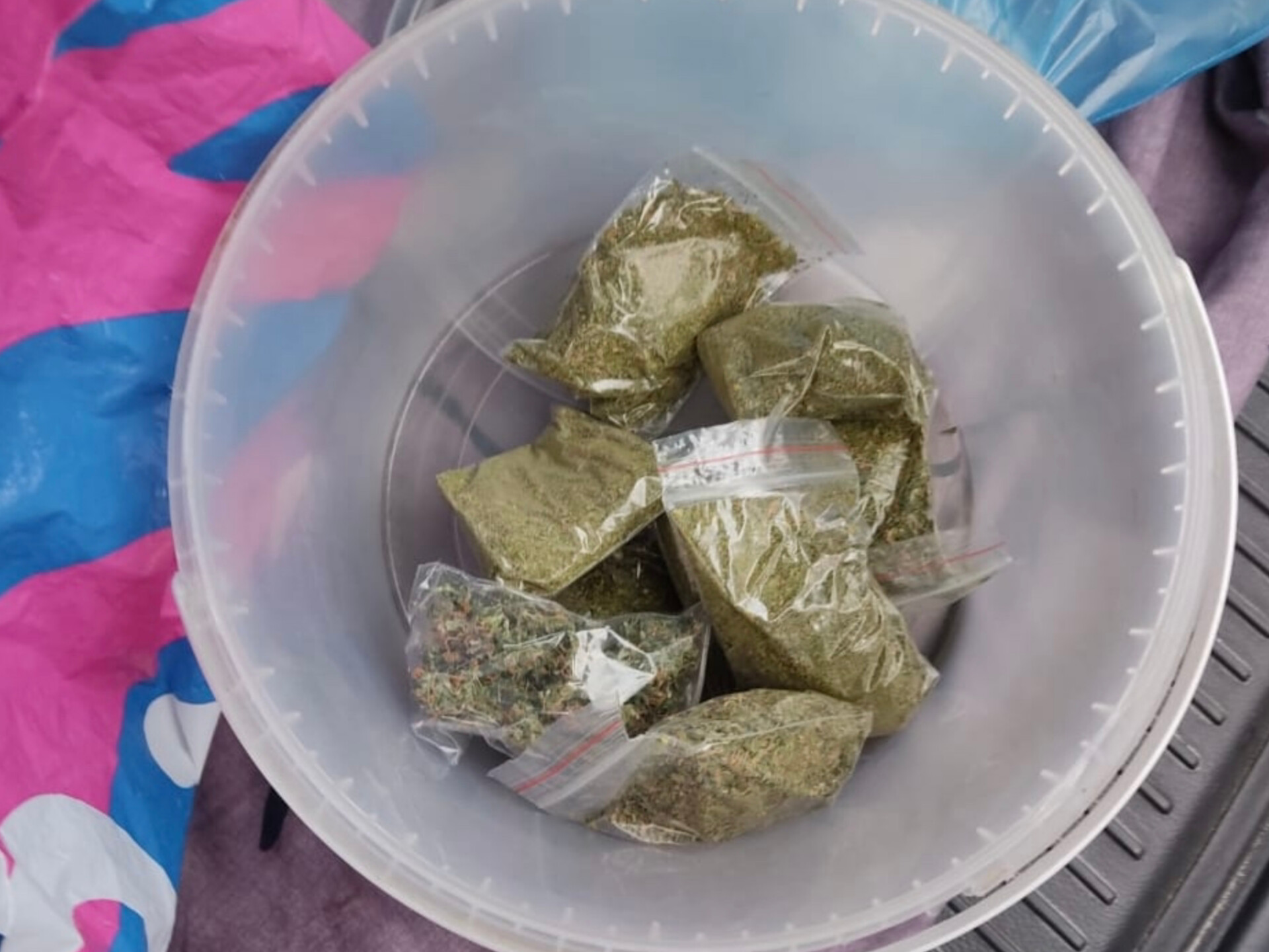 Челябинская женщина попалась с крупной партией марихуаны