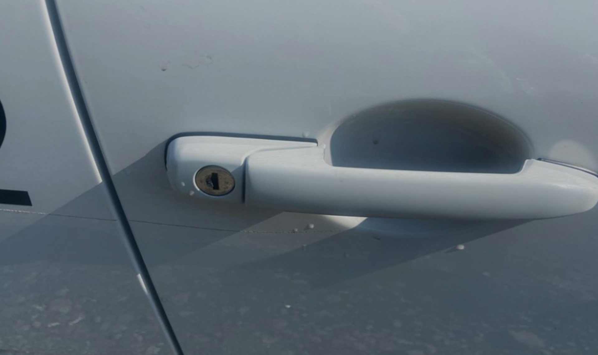 В Челябинске готовы судить пожилого таксиста-хулигана, который протыкал колеса другим авто