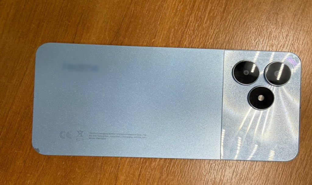 Несовершеннолетний парень обокрал девочку в Карталах