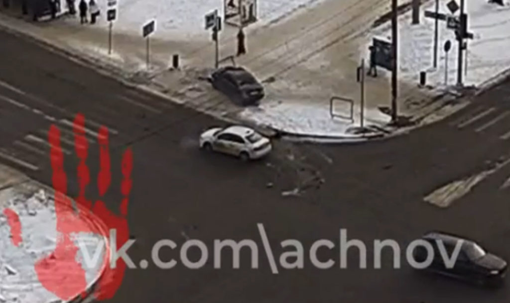 Чуть не задавил человека!