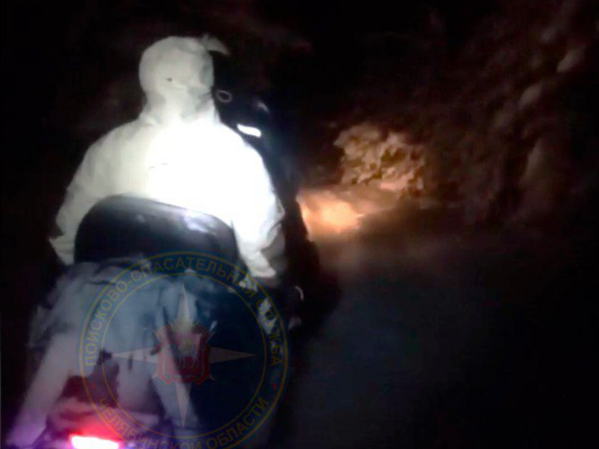 Девушка упала и ударилась ногой о дерево, катаясь на горе в Национальном Парке «Таганай»