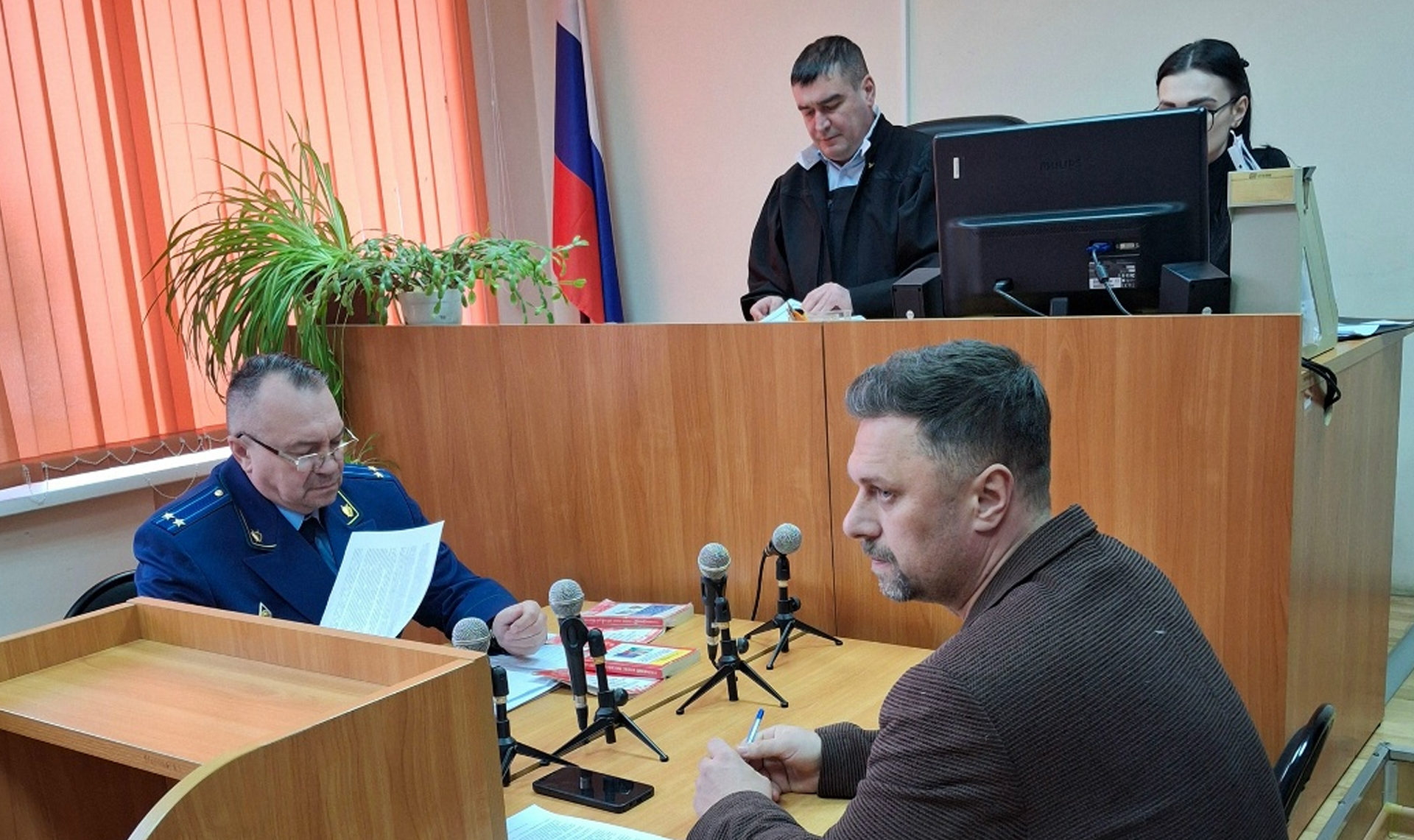 Пьяная женщина отказалась проходить освидетельствование, сославшись на необходимость присматривать за больным ребенком