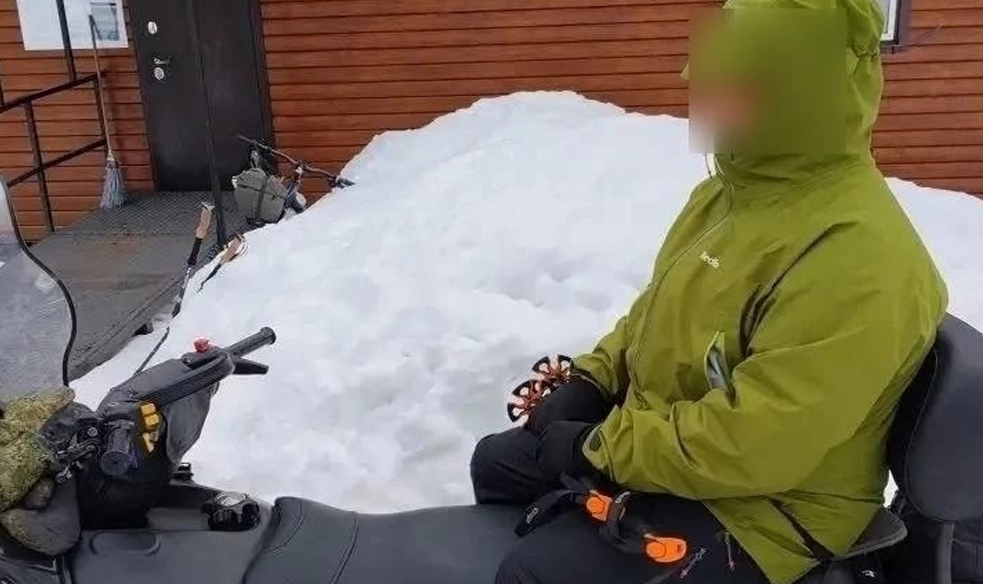 Спасатели вывезли из нацпарка Таганай мужчину и передали медикам