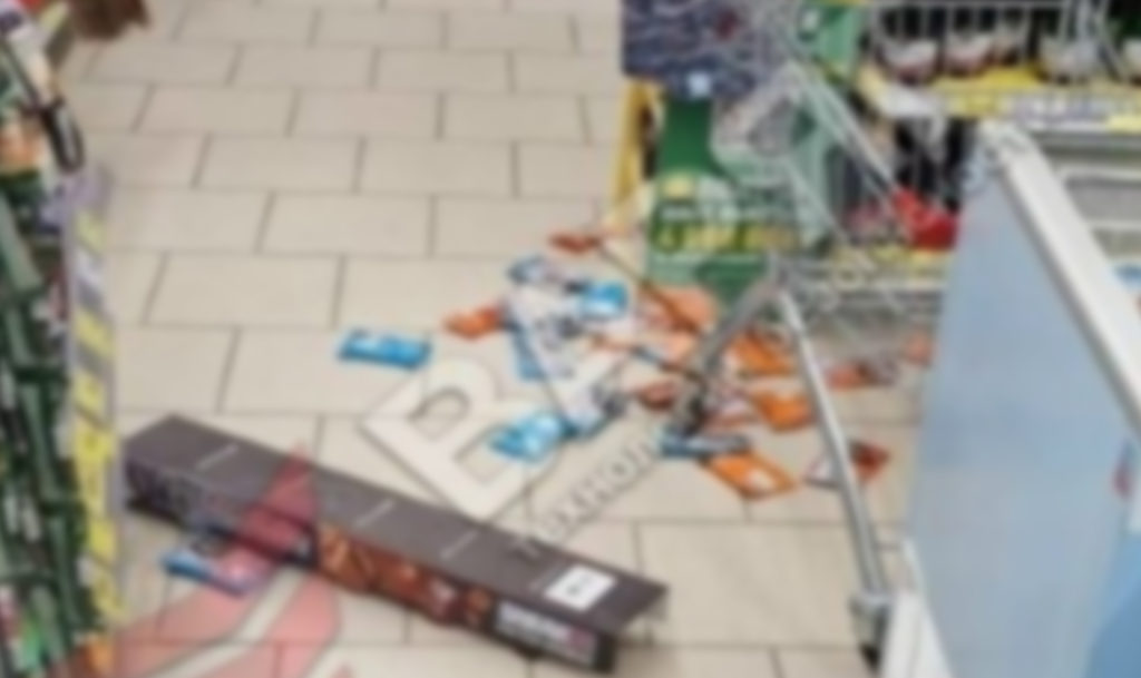 Южноуралец устроил погром в магазине!