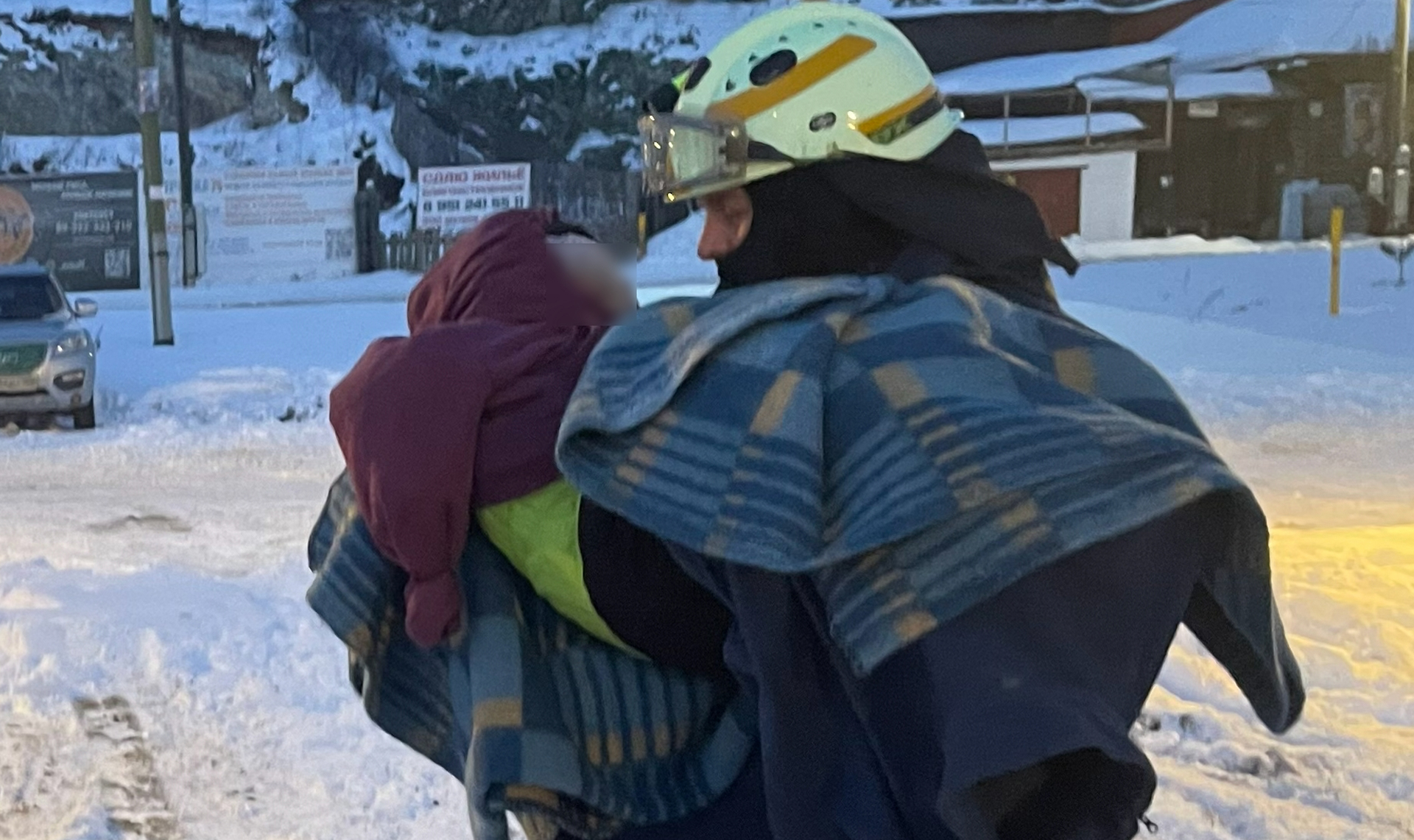 Семья с тремя детьми чуть заживо не замерзла на острове Веры, что на озере Тургояк