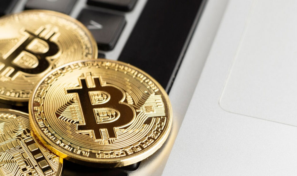 Молодой челябинец смог купить компьютерную технику за неоригинальные токены