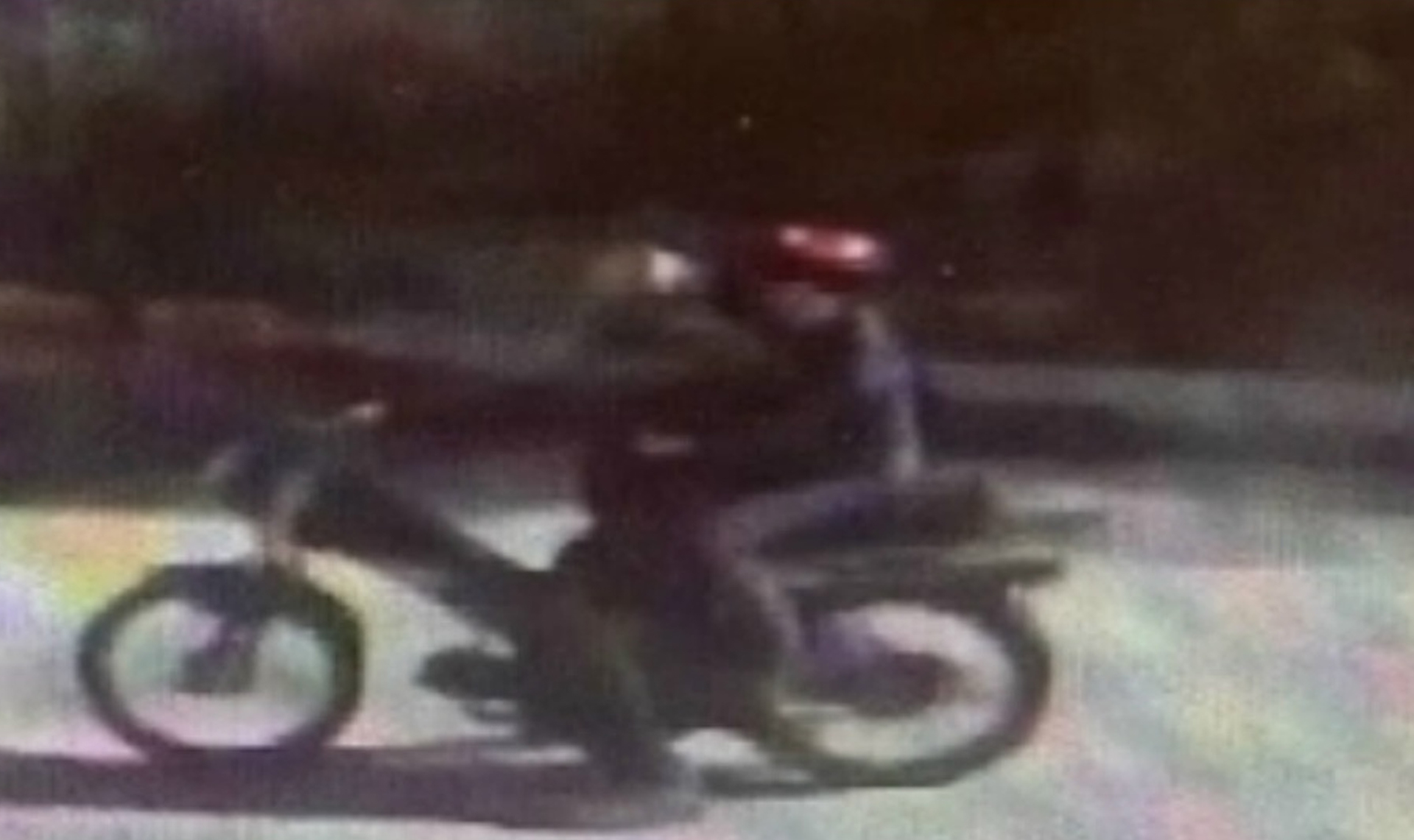 Нетрезвым катал ребенка! В Кыштыме засекли пьяного мопедиста