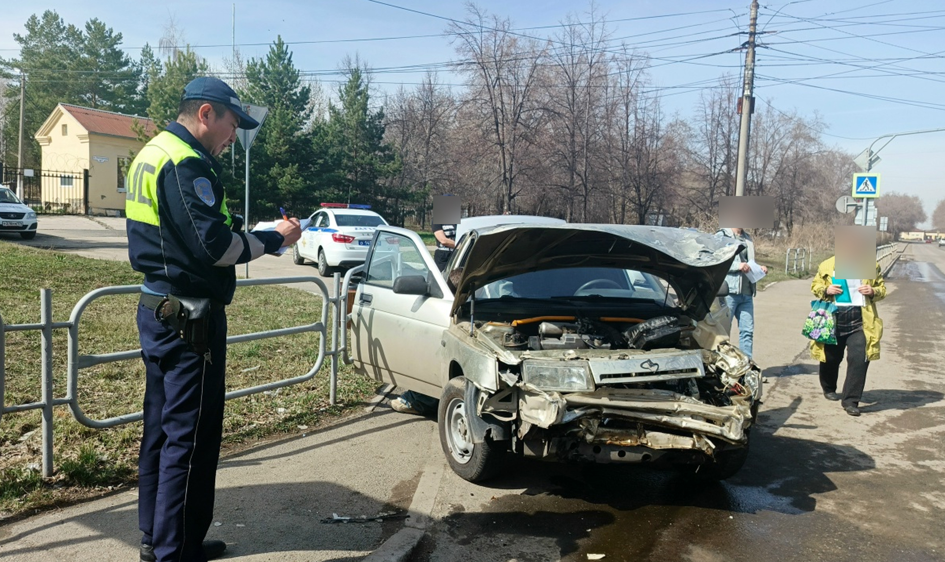 В Магнитогорске 15-летний парень за рулем «десятки» устроил ДТП с двумя машинами