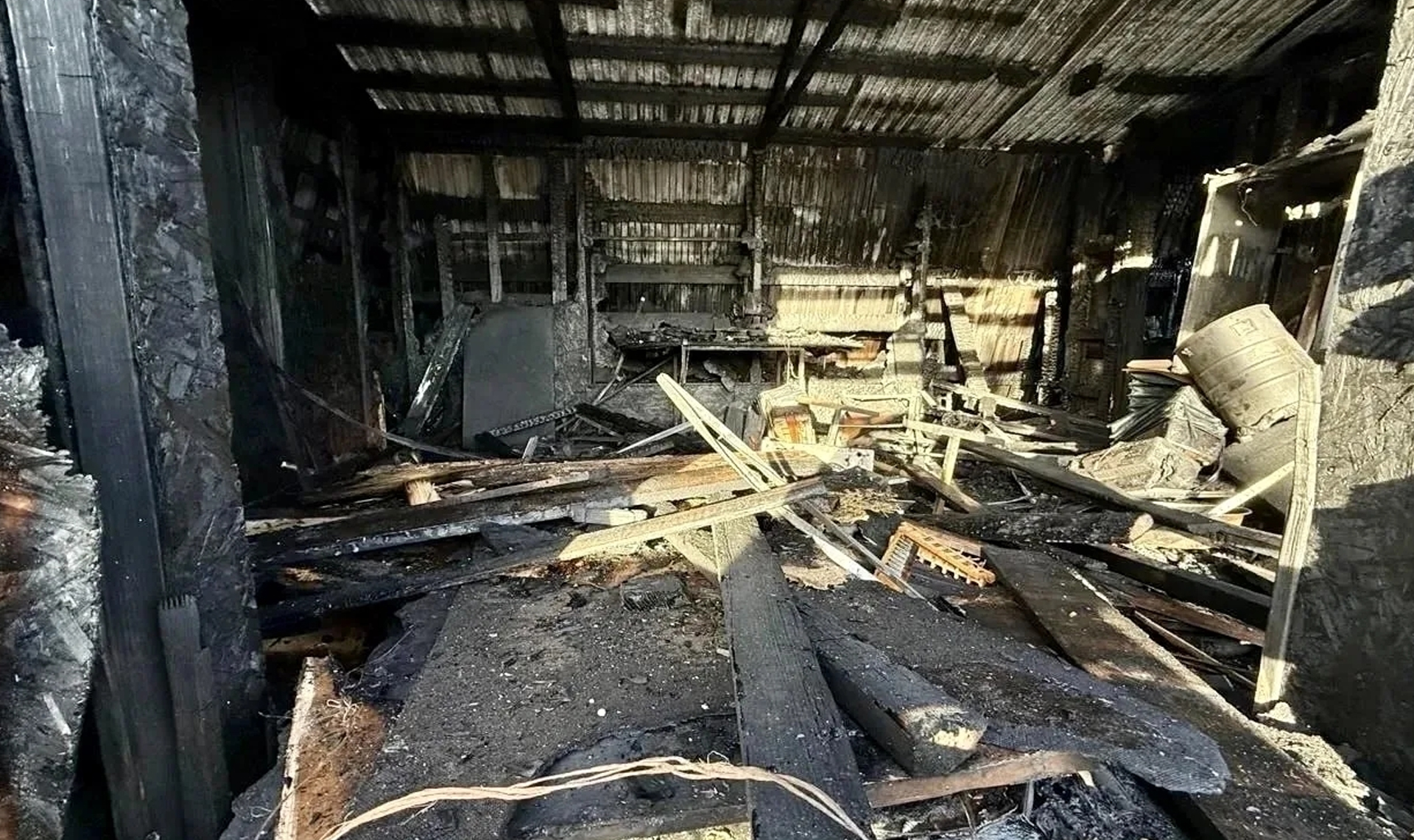 Пожар из-за личной неприязни: пенсионер ответит за поджог гаража