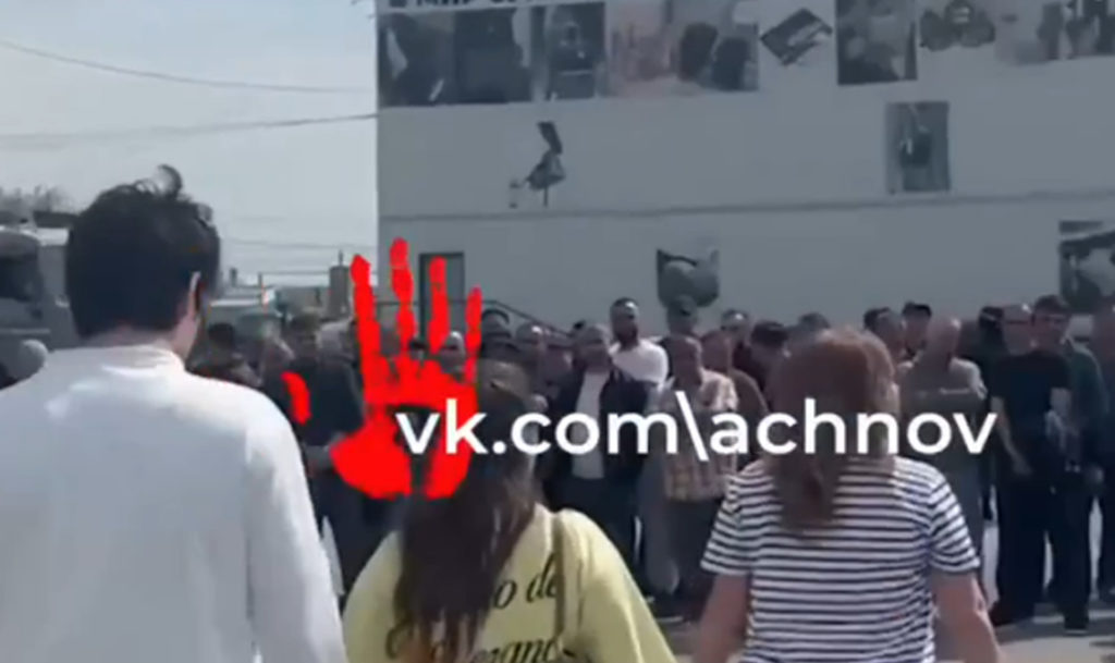 Масштабный рейд на одном из рынков Челябинска!