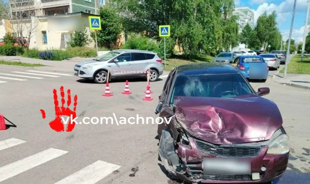 Есть пострадавший! В Магнитогорске столкнулись два автомобиля на перекрестке улиц Правды и Мичурина