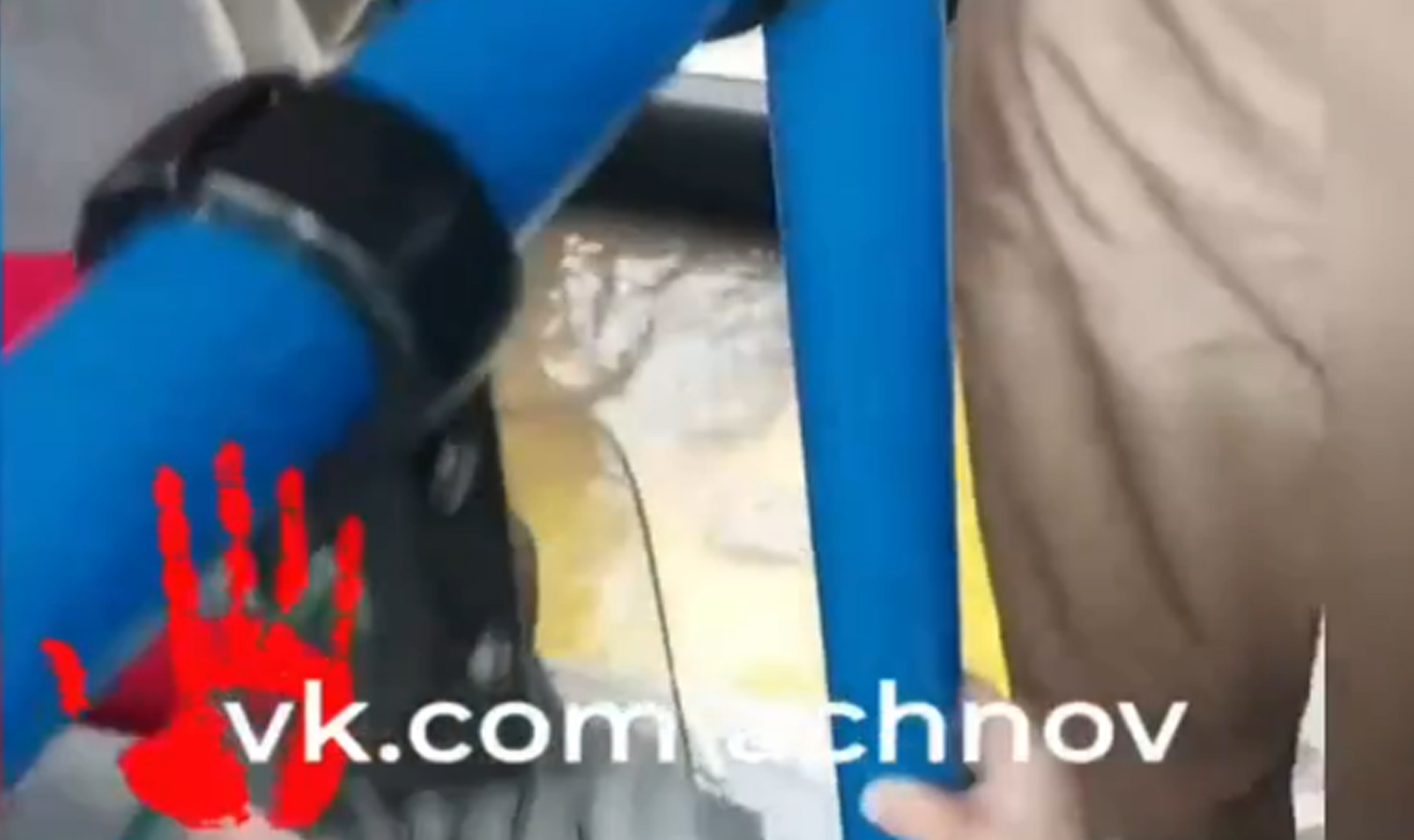 Путь из поездки плавно превратился в заплыв! В Челябинске поплыла улица Братьев Кашириных