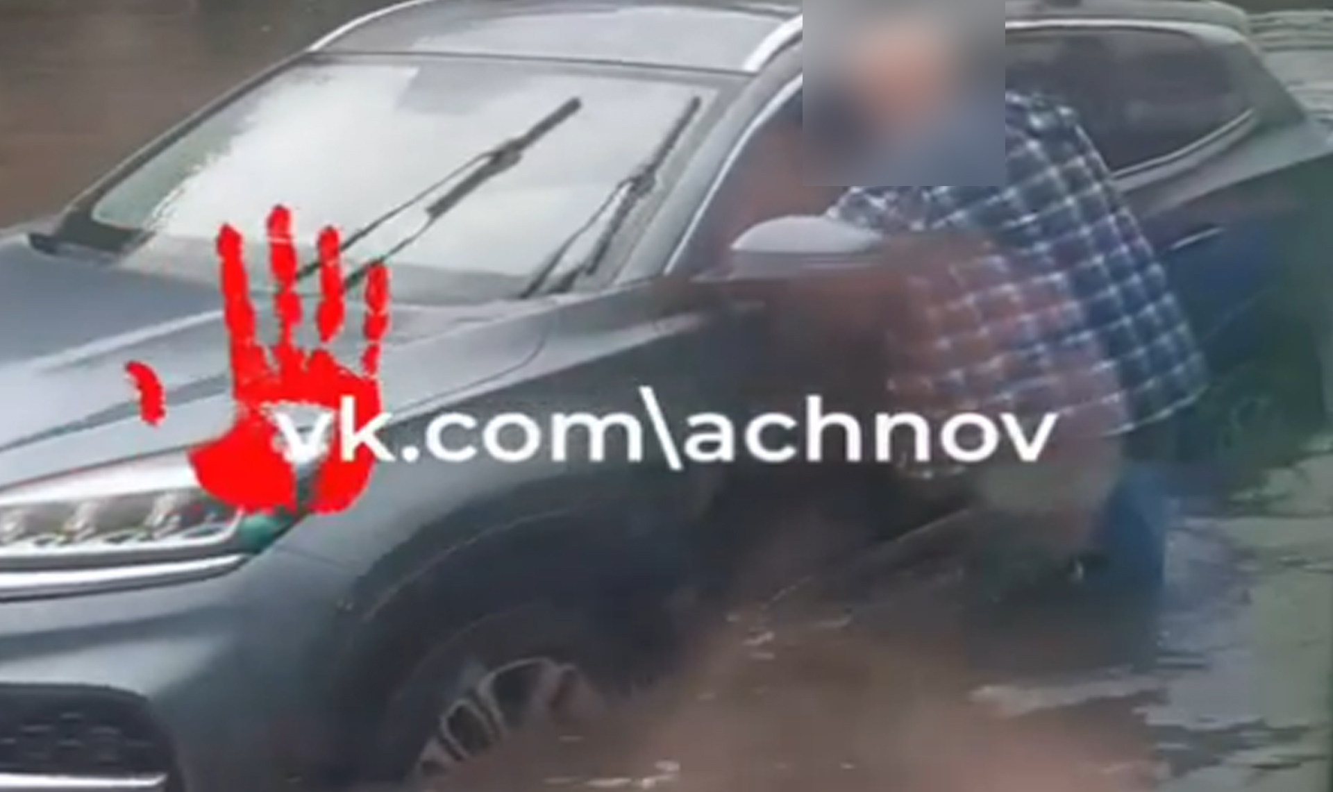 Путь из поездки плавно превратился в заплыв! В Челябинске поплыла улица Братьев Кашириных