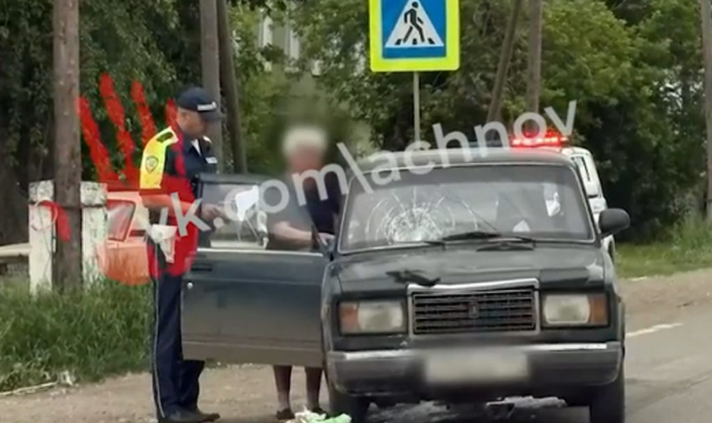 «Мама находится в тяжелом состоянии»: в Аргаяше 63-летняя пенсионерка попала под колеса «семерки»