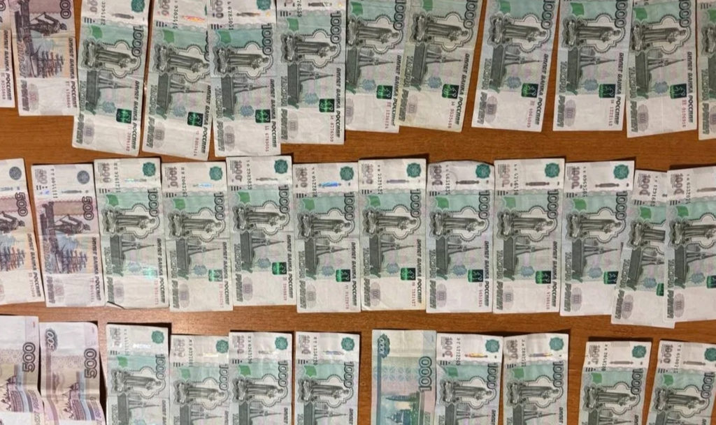 В Копейске полиция поймала двух мужчин, которые выращивали марихуану на продажу