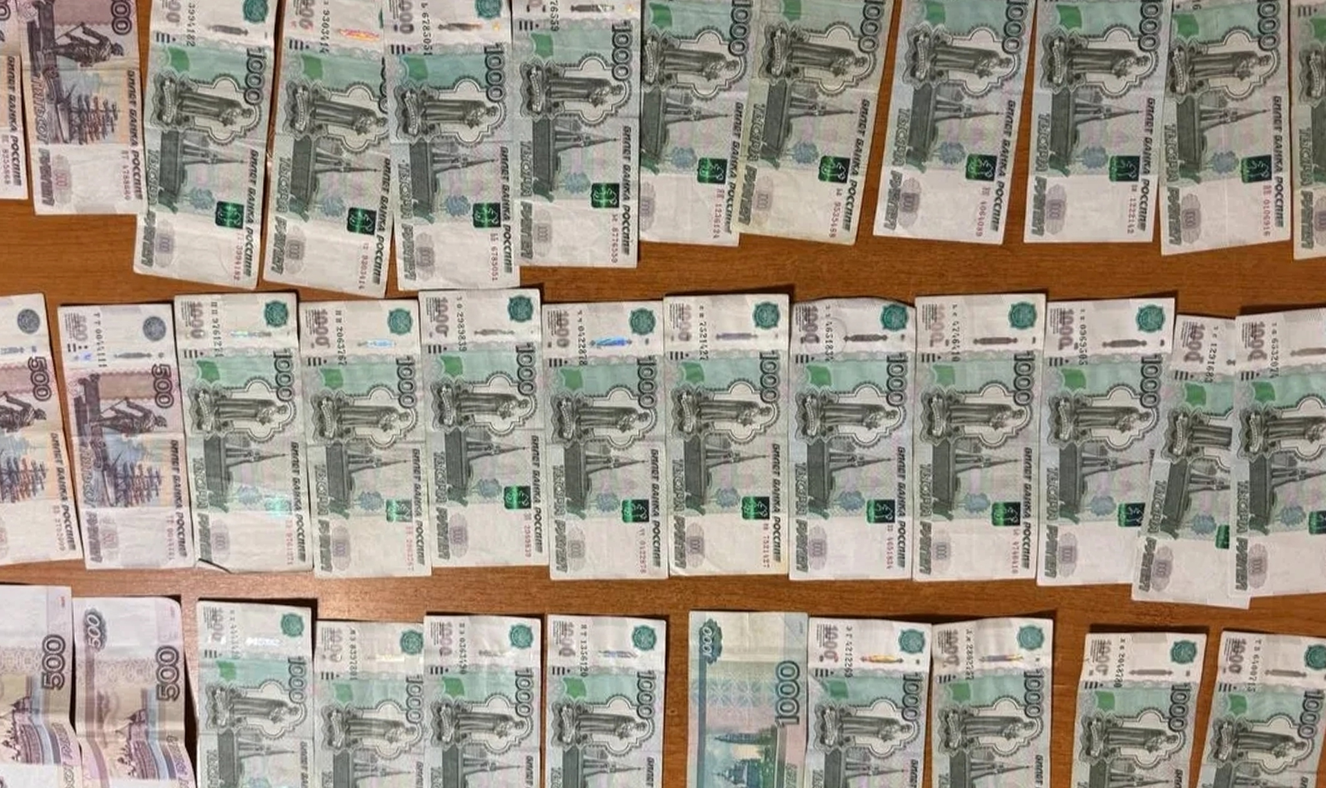 В Копейске полиция поймала двух мужчин, которые выращивали марихуану на продажу