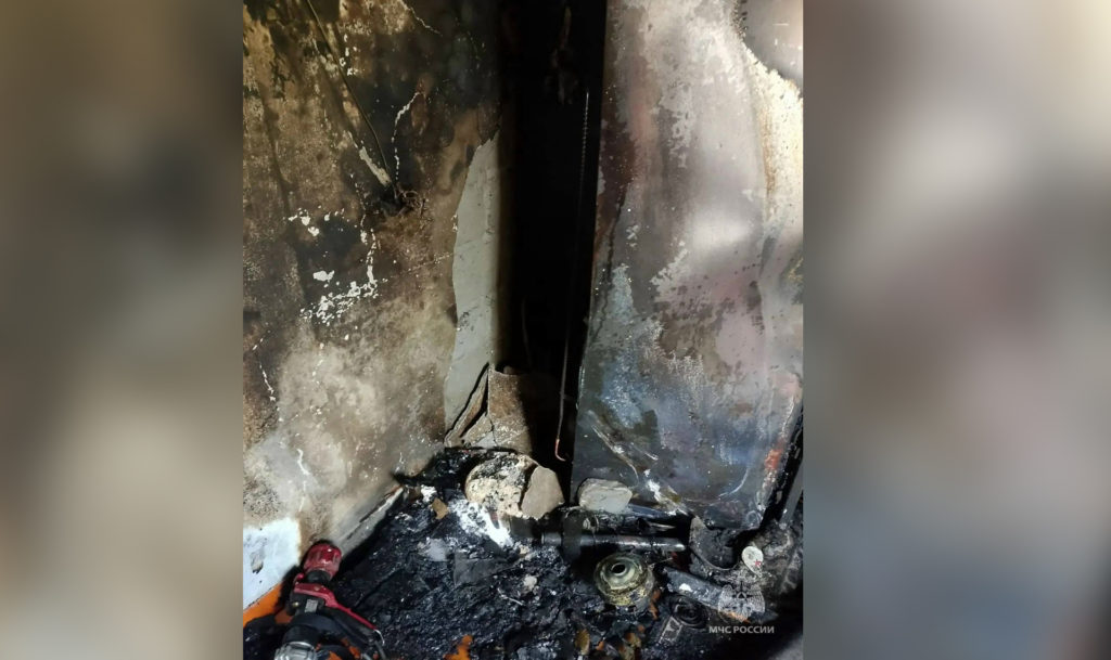 В Октябрьском районе горел жилой дом