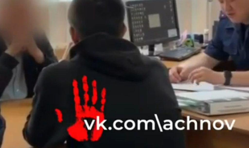 «Просто нажми кнопку»: как желание легких денег сломало жизнь челябинскому школьнику